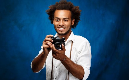 The Artistic Nomad: Understanding the World of Freelance Photographers